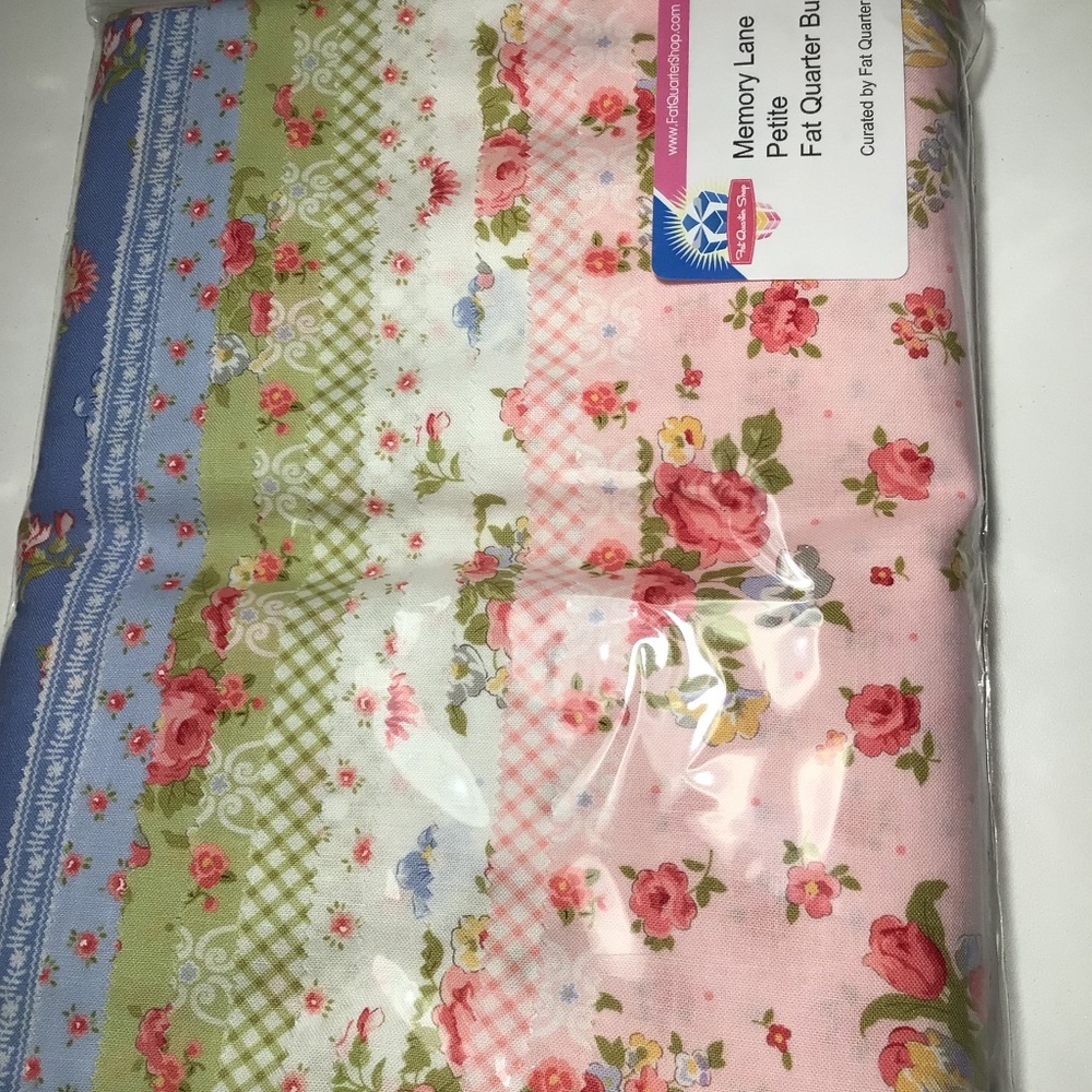 Moda Fat Quarter Bundle - 12 Fat Quarters of beautiful quilting quality cottons